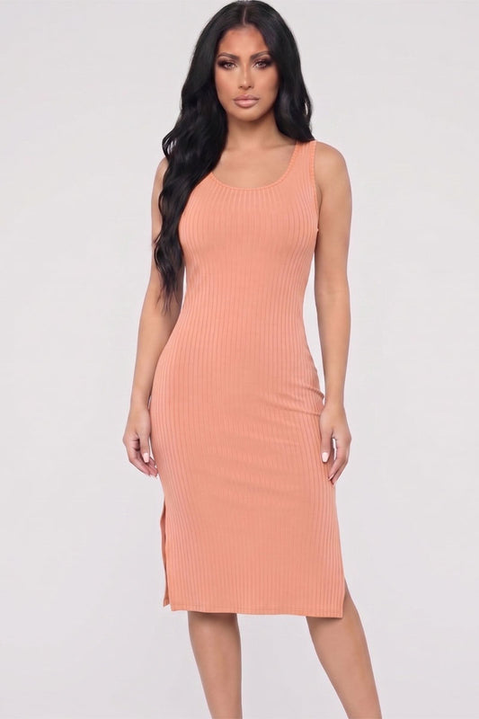 Vestido midi sin mangas con abertura lateral acanalado