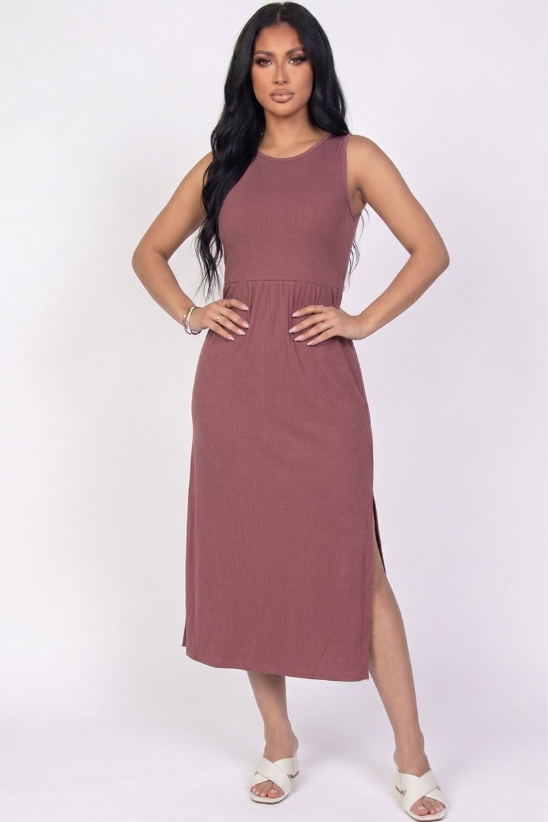 Vestido midi sin mangas con abertura lateral acanalado
